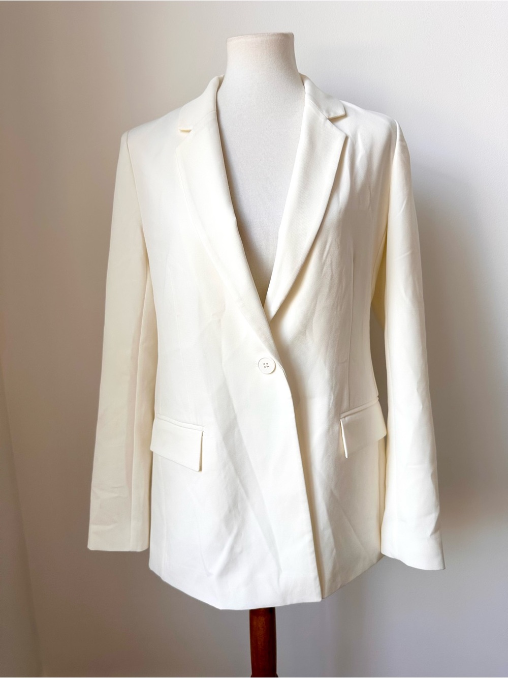 The Drop Cream Single-Button Blazer Jacket with Front Flap Pockets Size Small